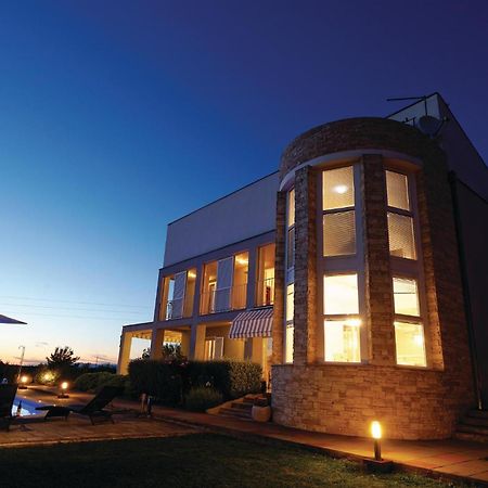 5 Bedroom Amazing Home In Debeljak Εξωτερικό φωτογραφία