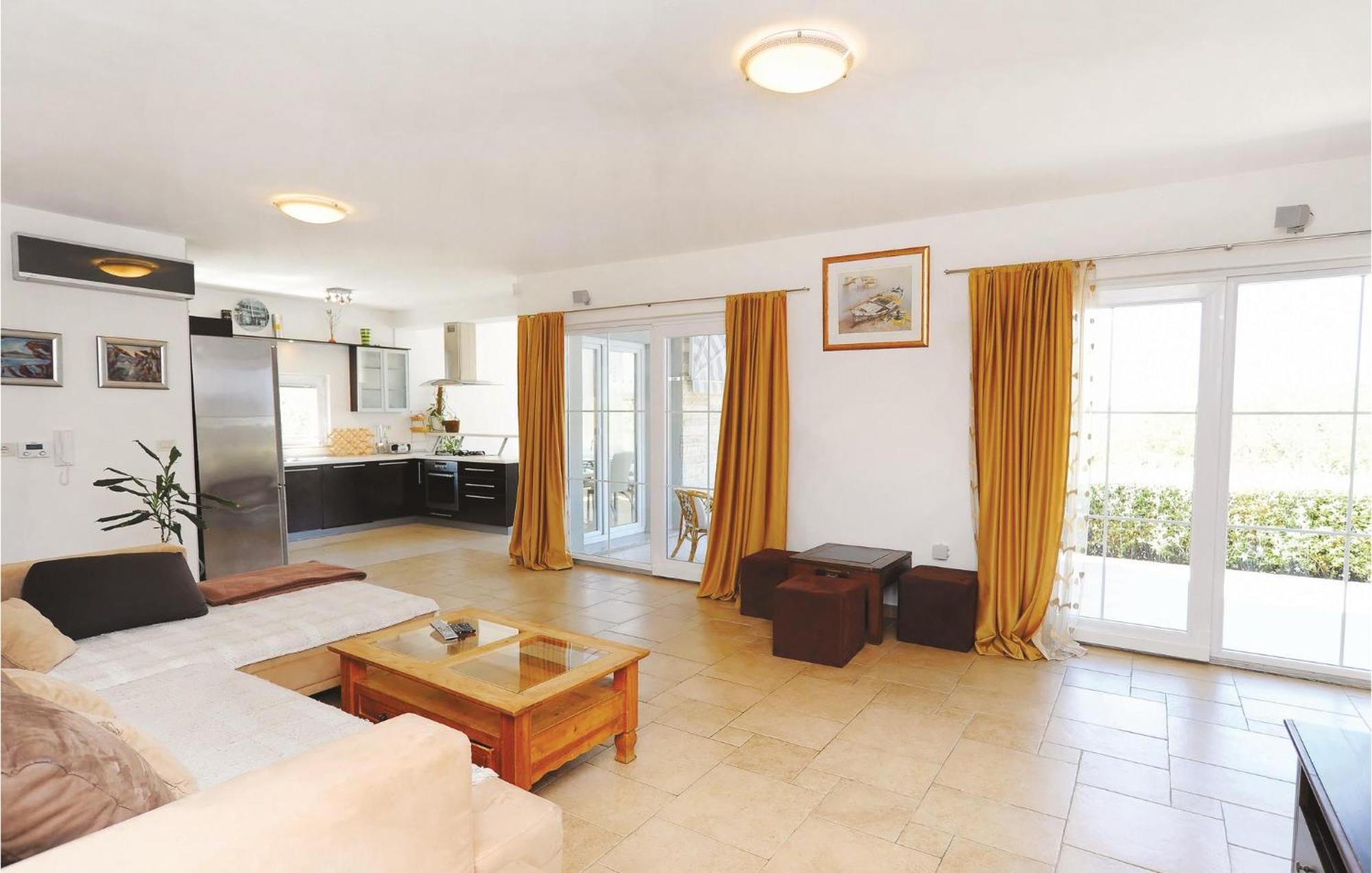 5 Bedroom Amazing Home In Debeljak Εξωτερικό φωτογραφία