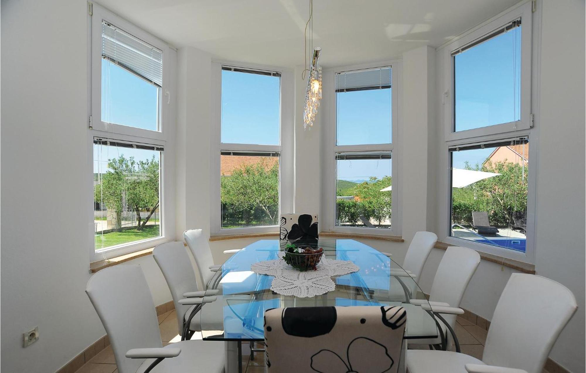5 Bedroom Amazing Home In Debeljak Εξωτερικό φωτογραφία